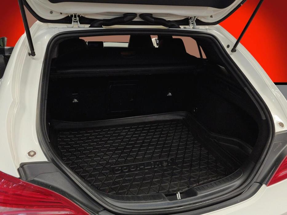 MERCEDES-BENZ CLA 2016