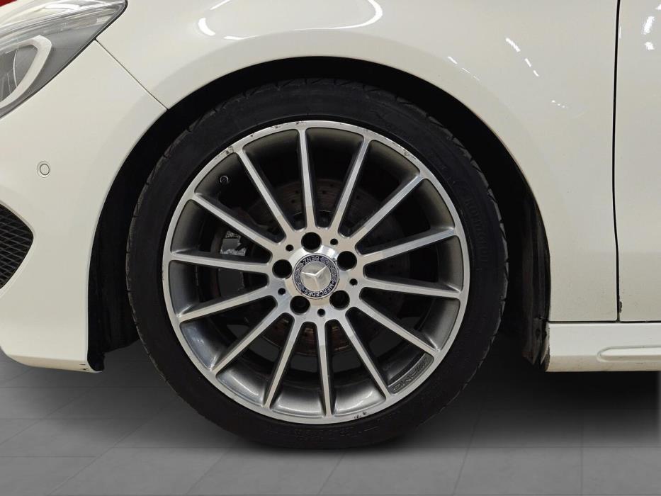 MERCEDES-BENZ CLA 2016