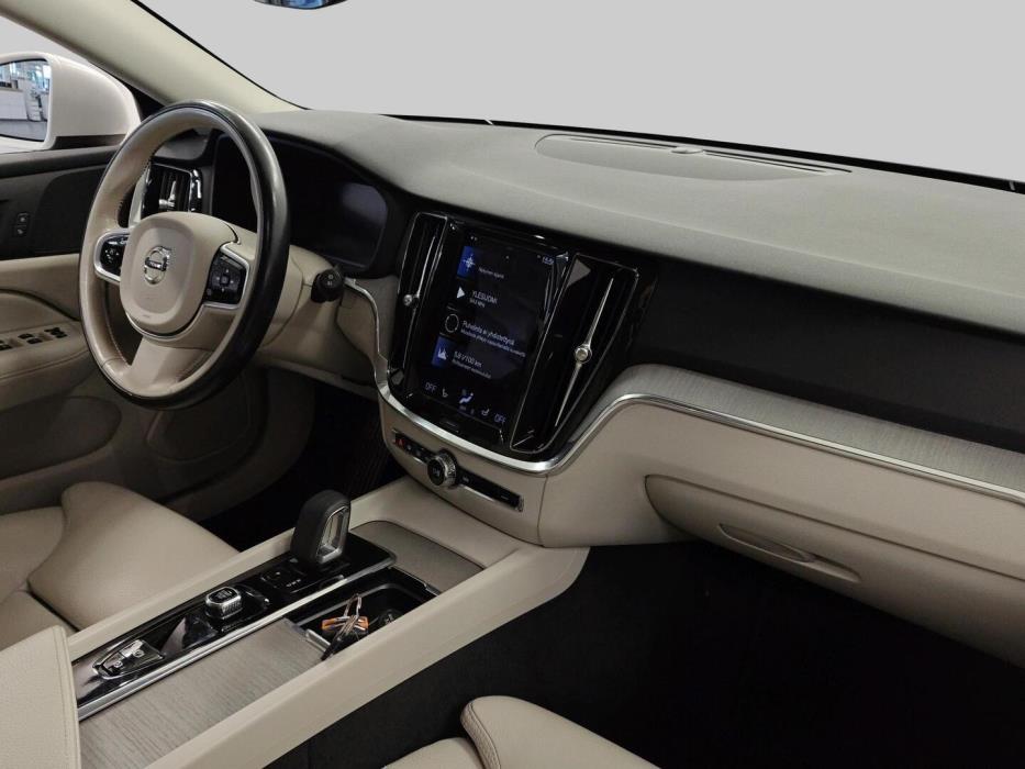 VOLVO V60 Cross Country 2022