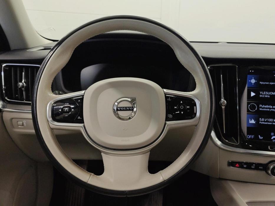 VOLVO V60 Cross Country 2022
