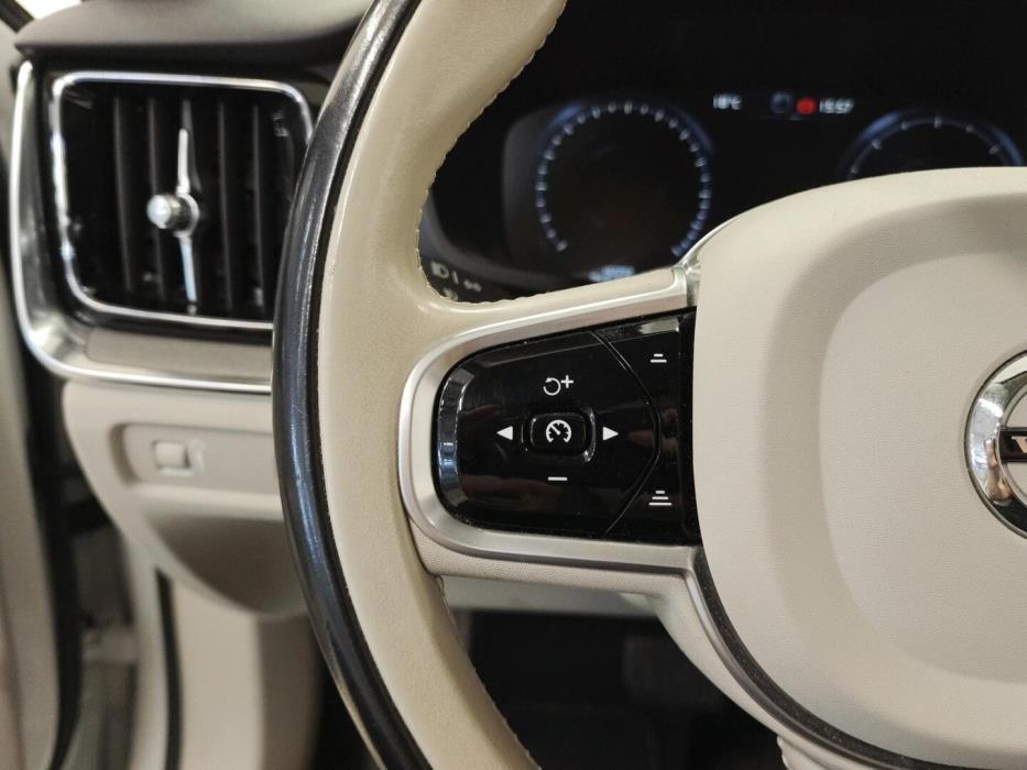 VOLVO V60 Cross Country 2022