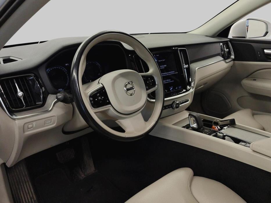 VOLVO V60 Cross Country 2022