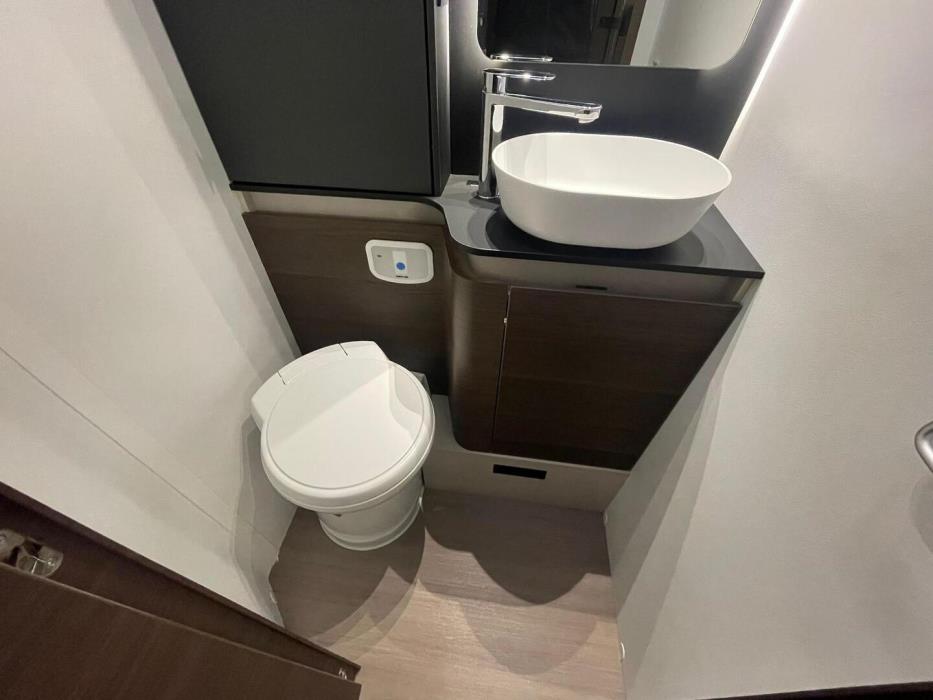 ADRIA MATRIX MB 670SL 2023