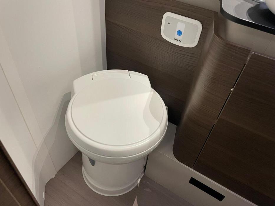 ADRIA MATRIX MB 670SL 2023