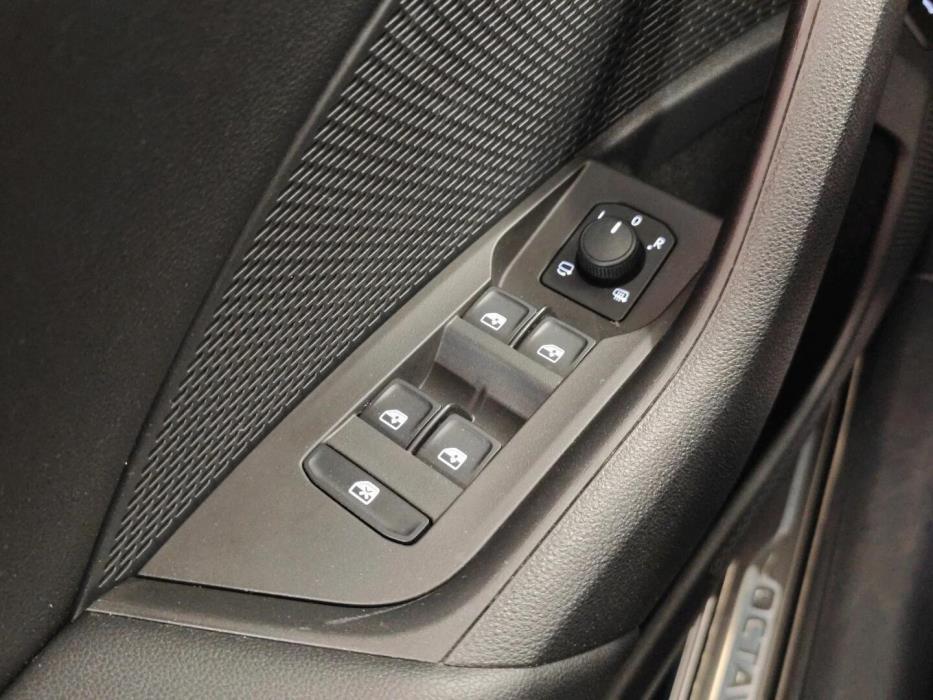 SKODA Octavia 2023