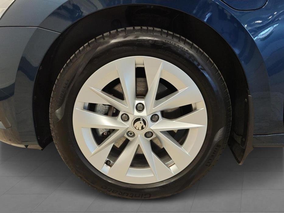 SKODA Octavia 2023