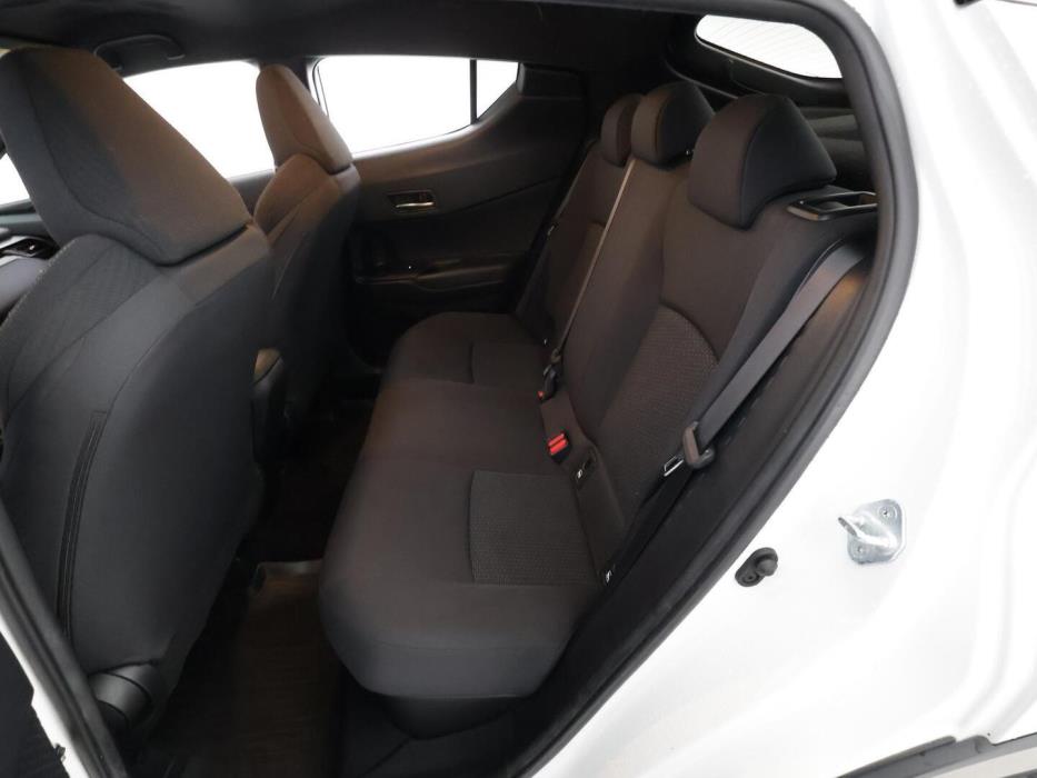 TOYOTA C-HR 2019