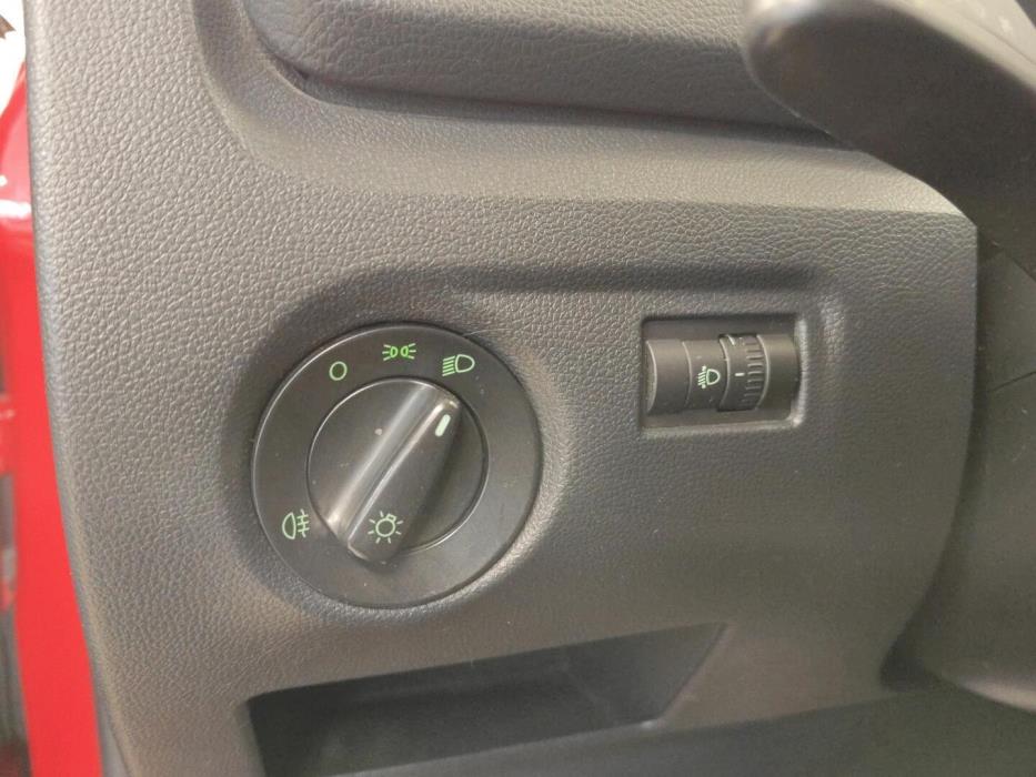 SKODA Fabia 2013