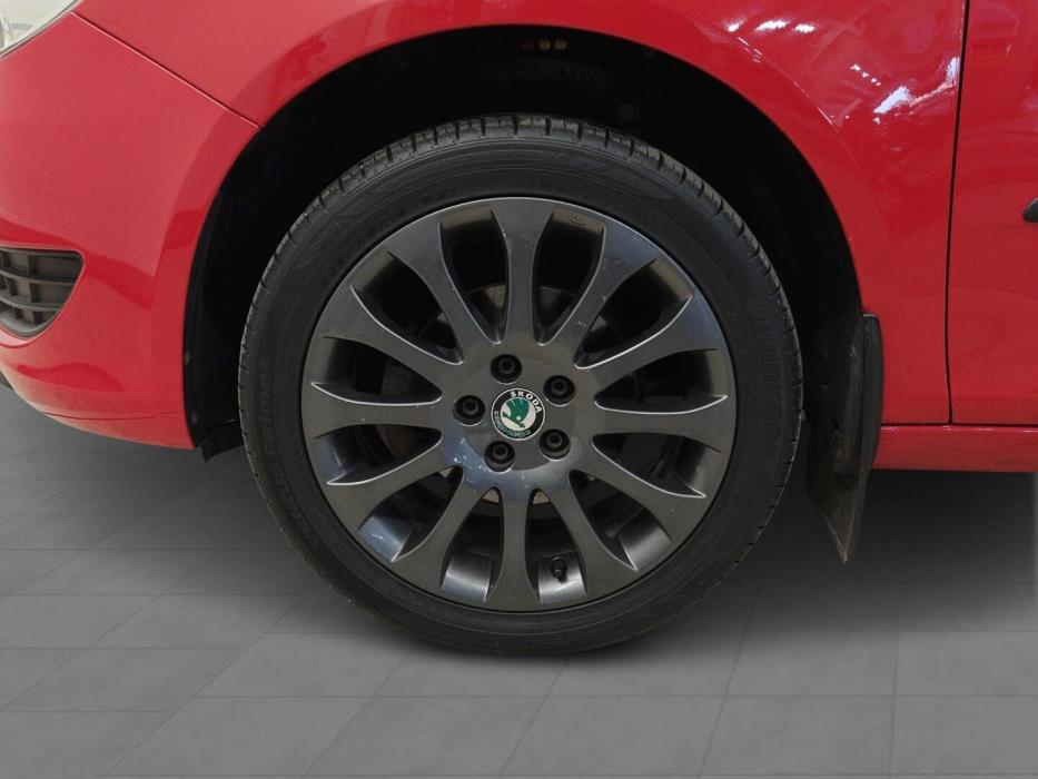 SKODA Fabia 2013
