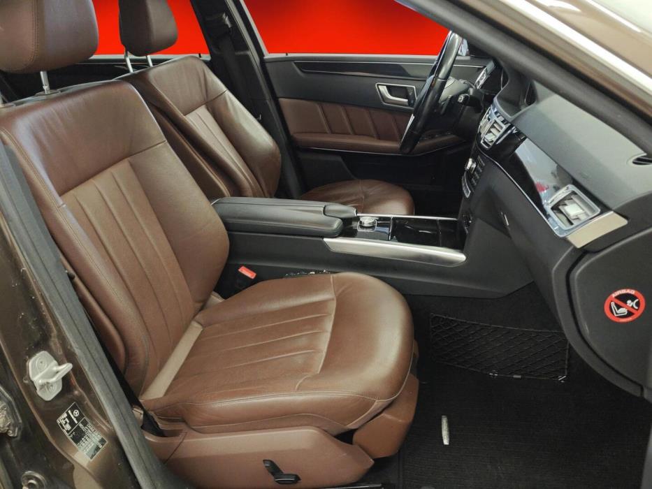 MERCEDES-BENZ E 2013