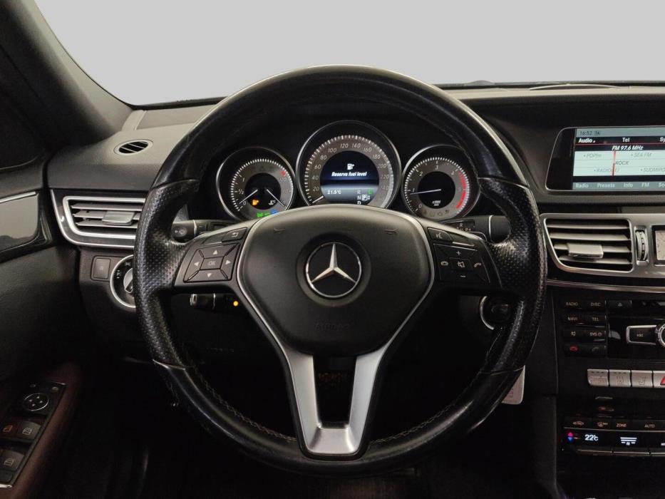 MERCEDES-BENZ E 2013