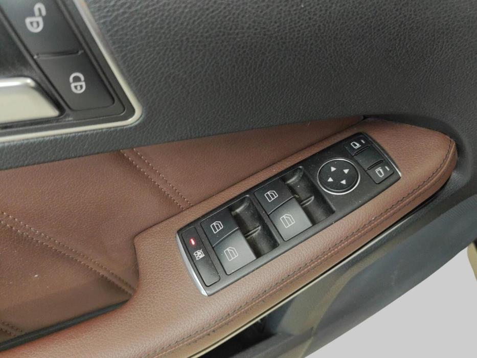 MERCEDES-BENZ E 2013