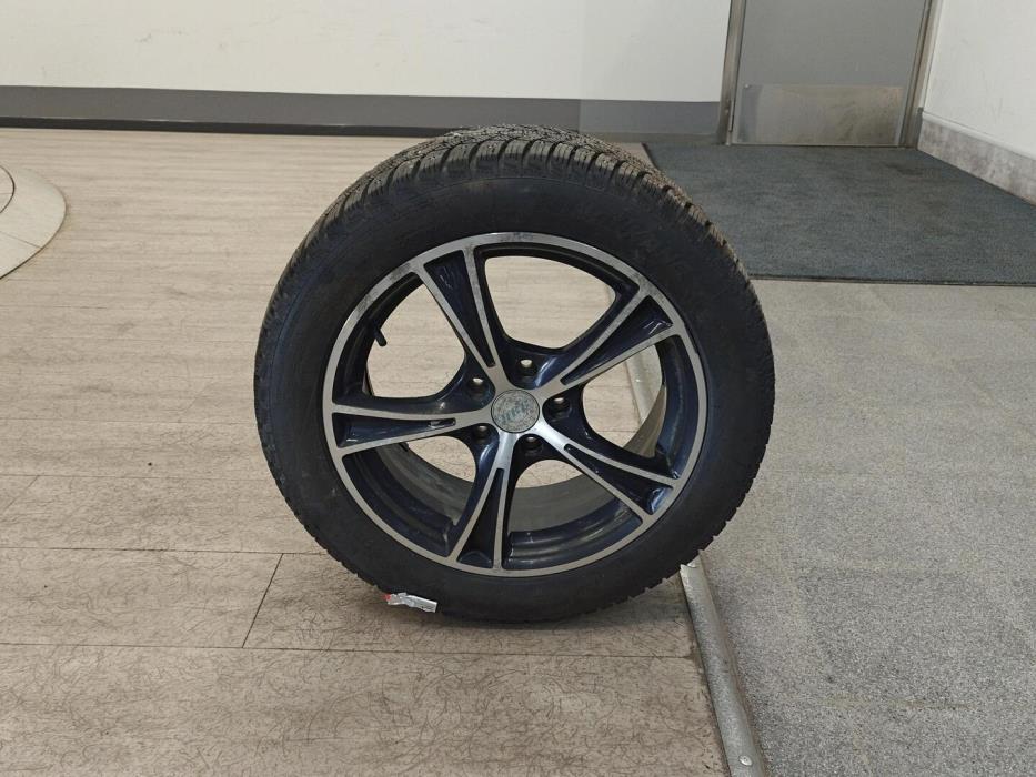 MERCEDES-BENZ E 2013