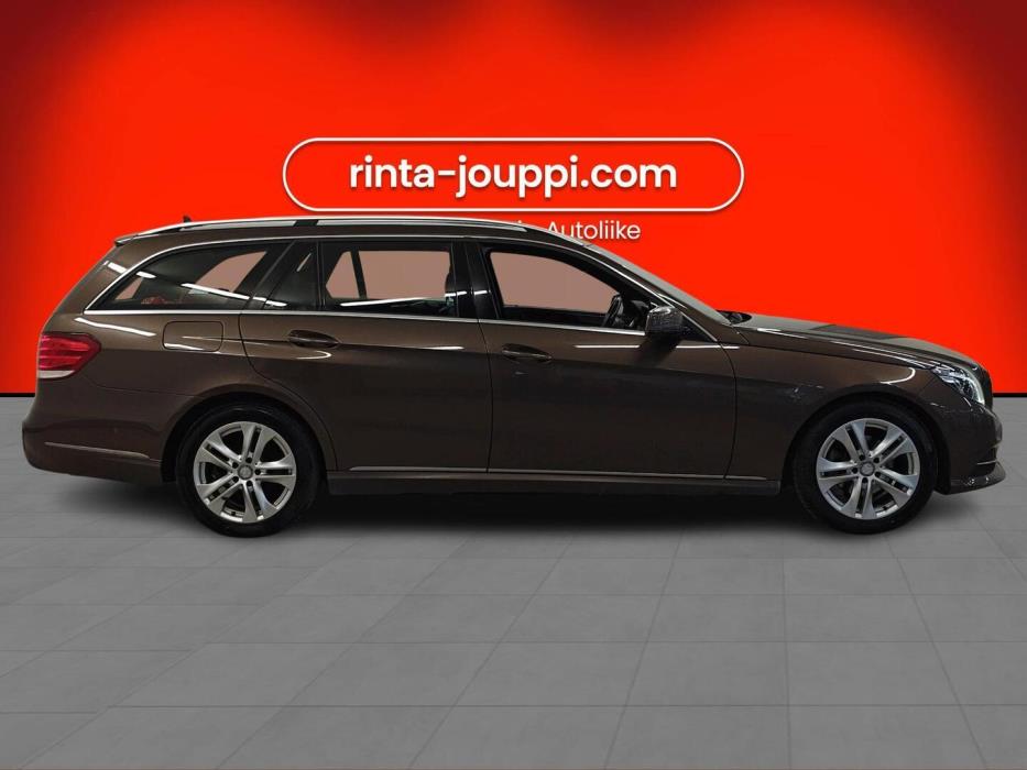 MERCEDES-BENZ E 2013