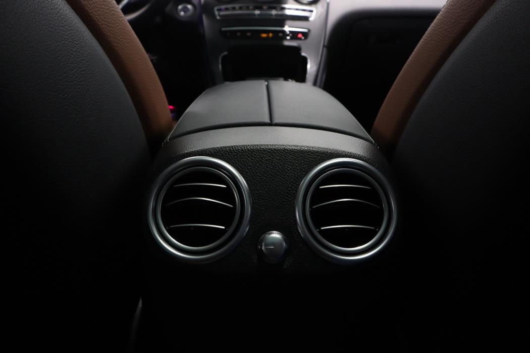 MERCEDES-BENZ GLC 2020