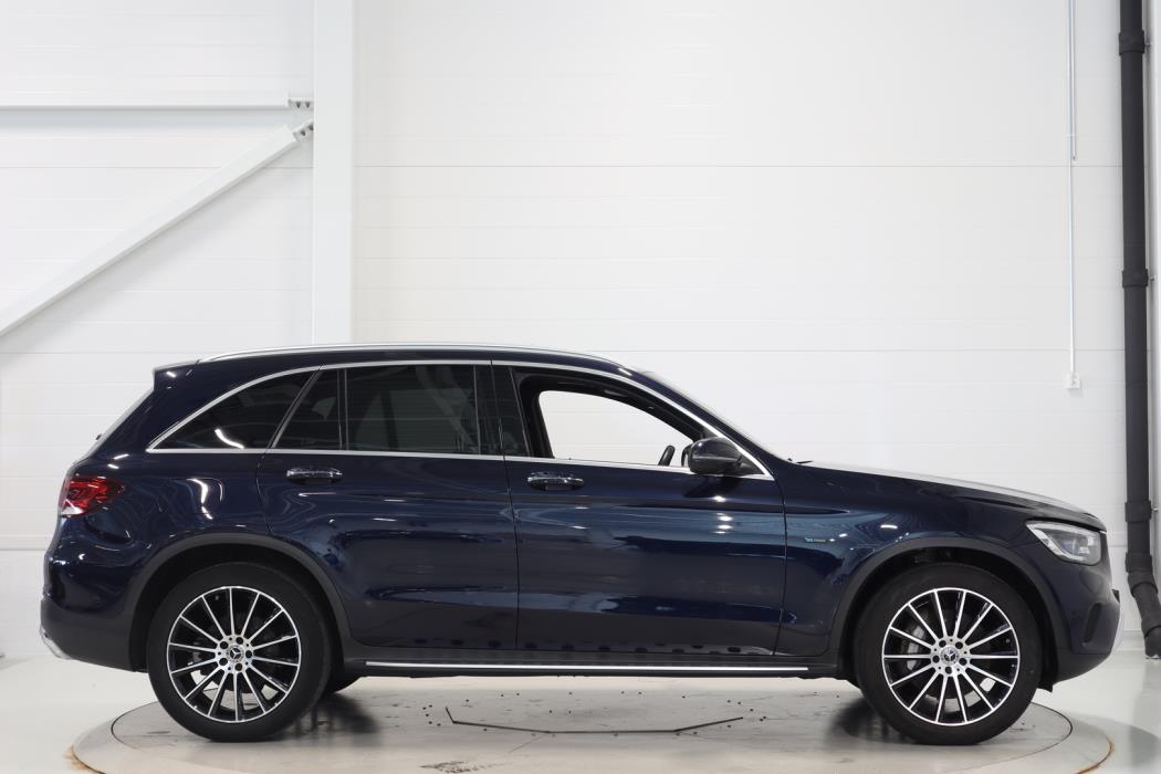 MERCEDES-BENZ GLC 2020