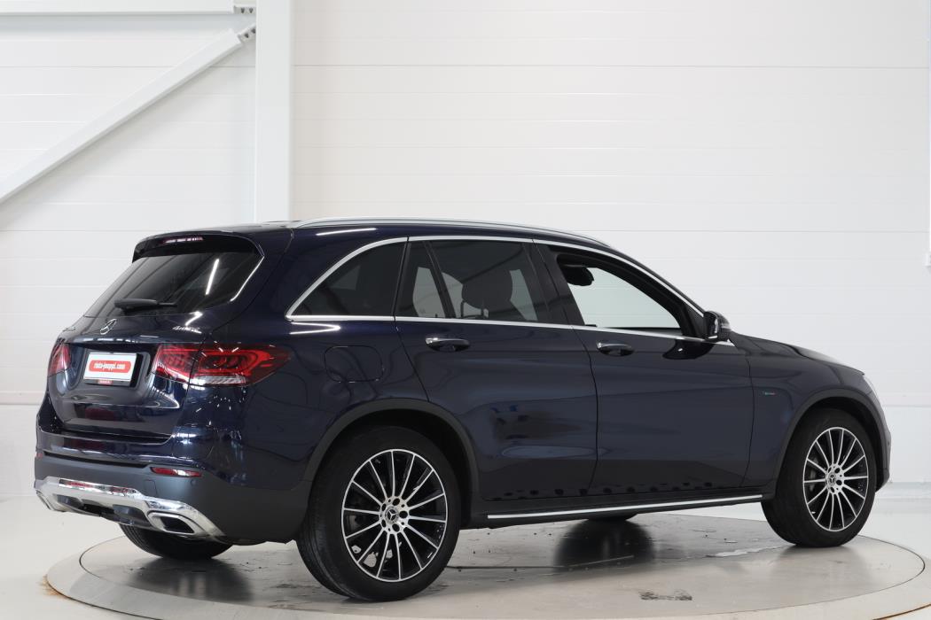 MERCEDES-BENZ GLC 2020