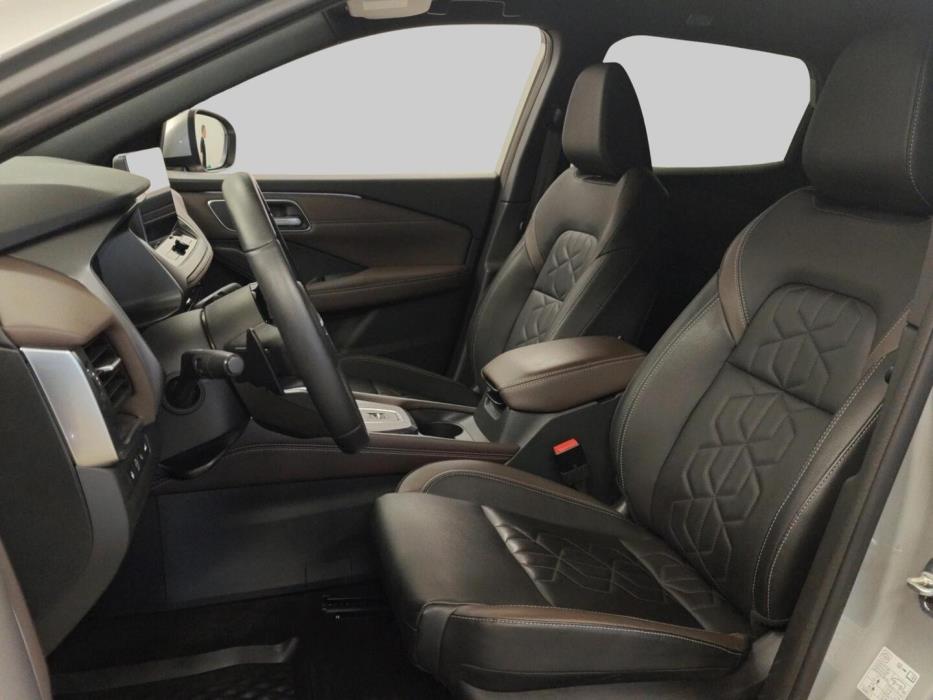 NISSAN Qashqai 2025