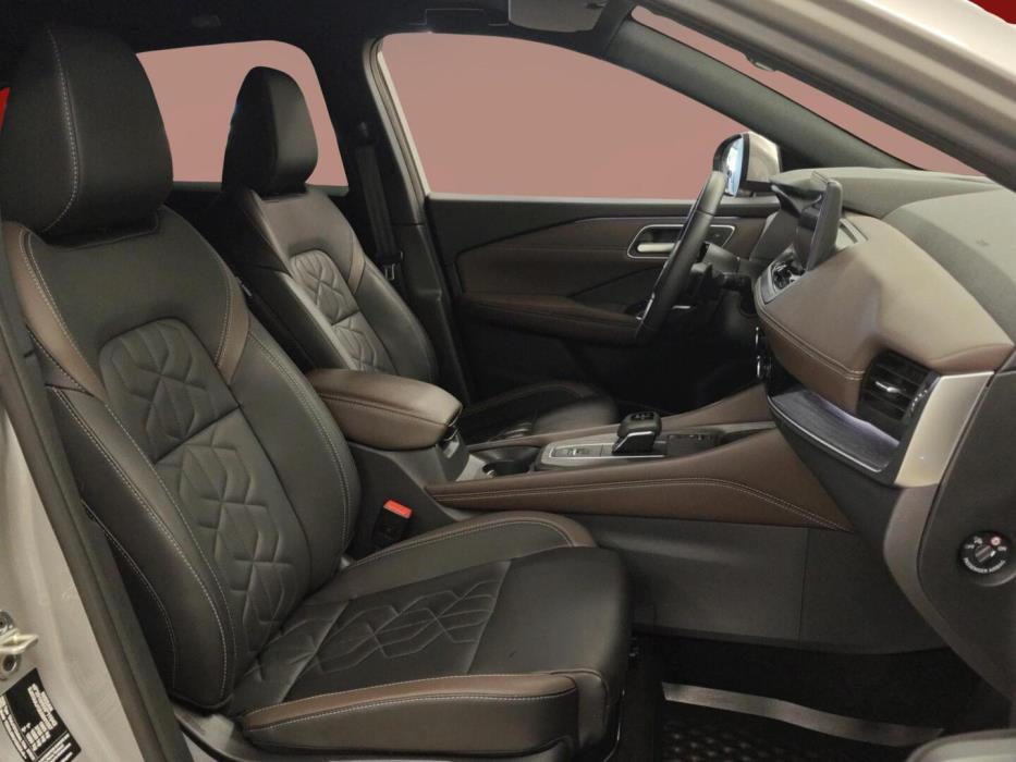 NISSAN Qashqai 2025