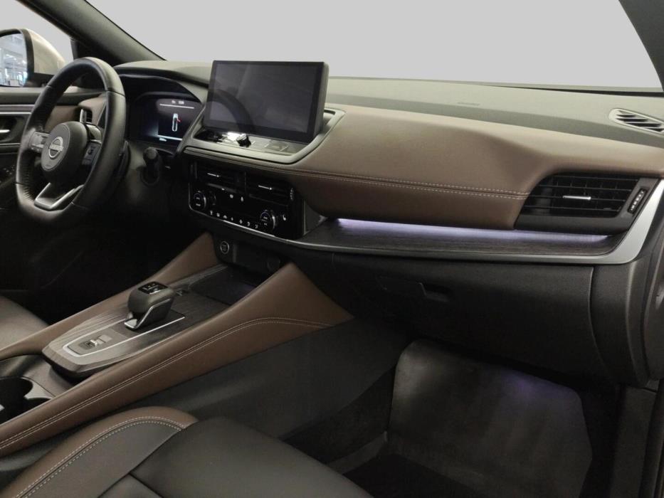 NISSAN Qashqai 2025