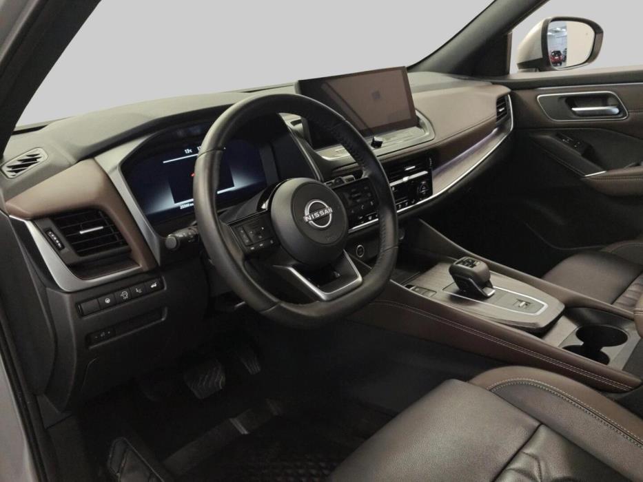 NISSAN Qashqai 2025