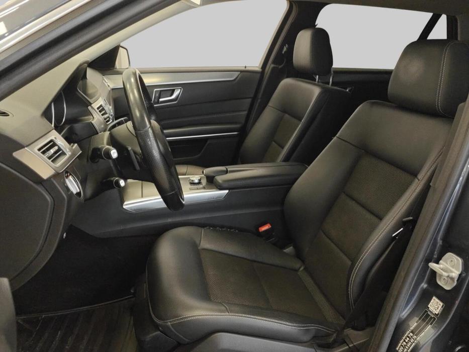 MERCEDES-BENZ E 2015