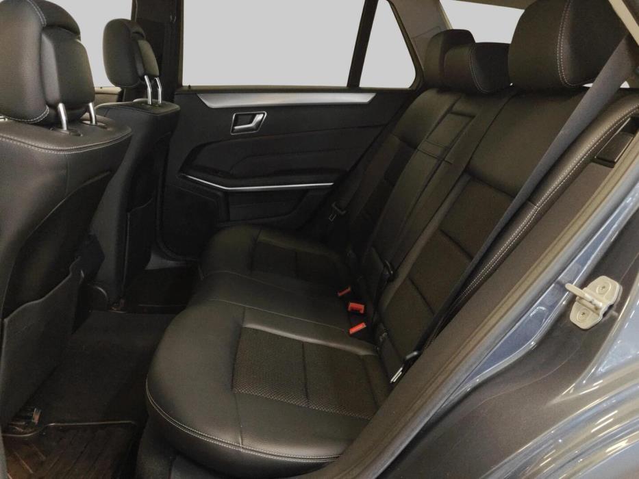 MERCEDES-BENZ E 2015