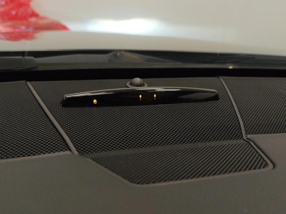 MERCEDES-BENZ E 2015