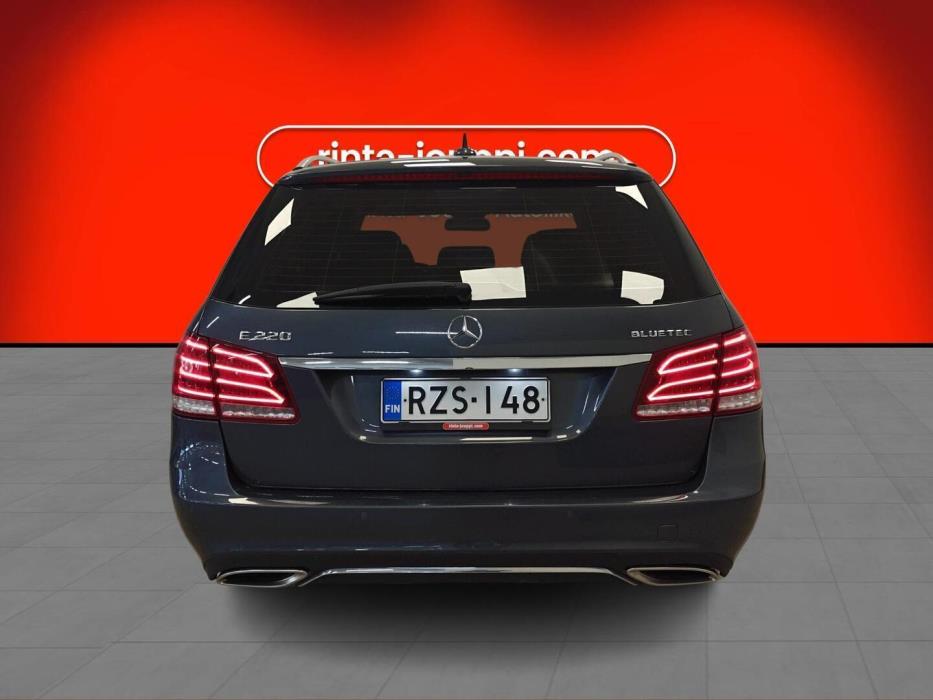 MERCEDES-BENZ E 2015