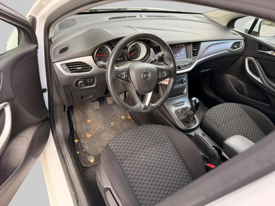 OPEL Astra 2018