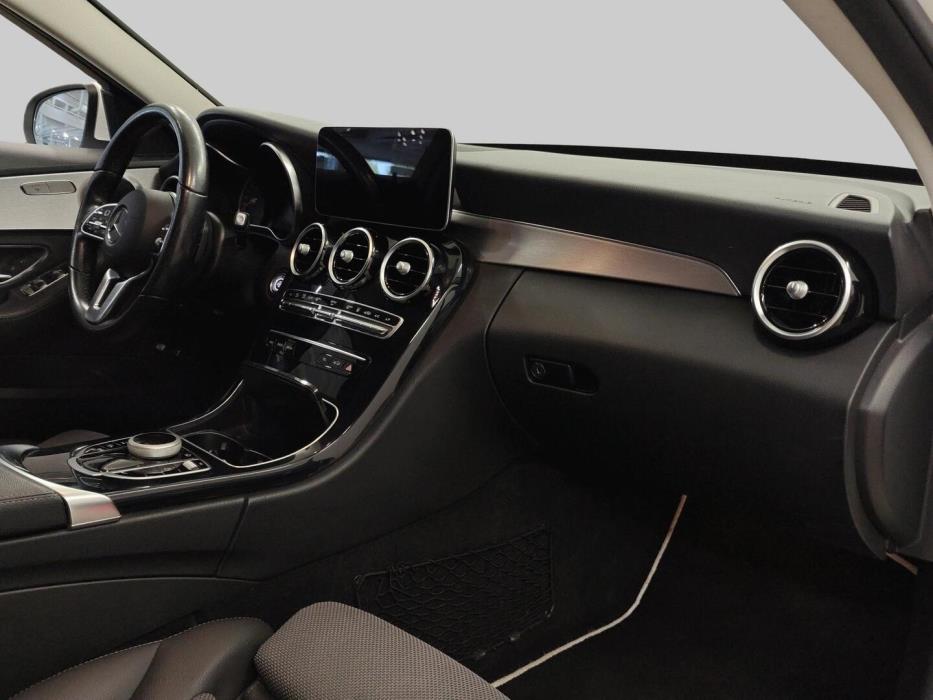 MERCEDES-BENZ C 2020