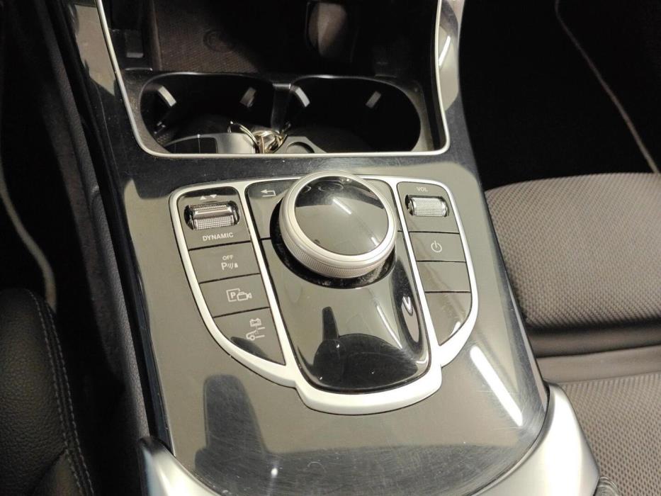 MERCEDES-BENZ C 2020