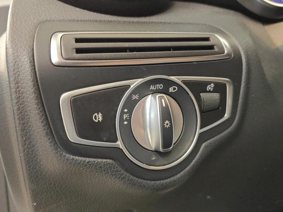 MERCEDES-BENZ C 2020