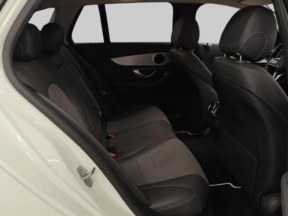 MERCEDES-BENZ C 2020