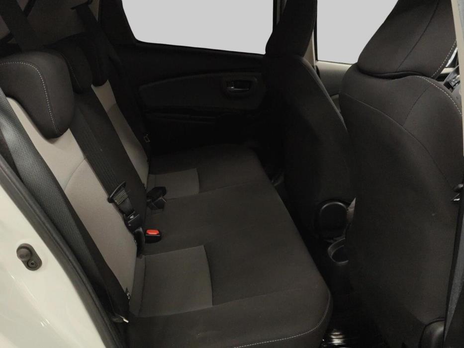 TOYOTA Yaris 2019