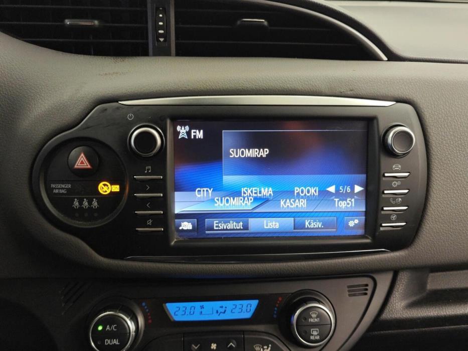 TOYOTA Yaris 2019