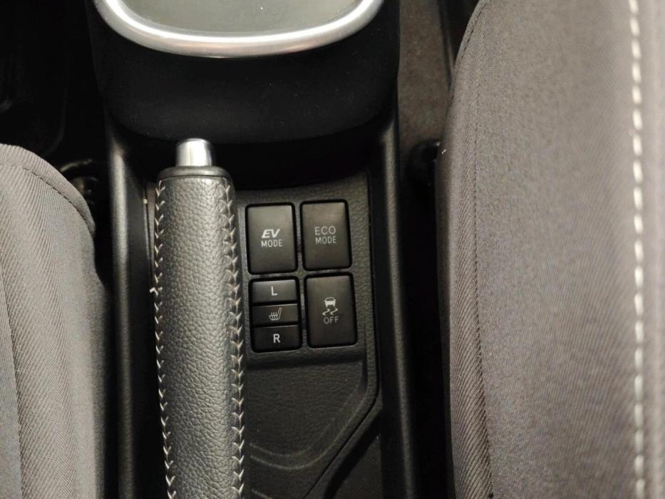 TOYOTA Yaris 2019