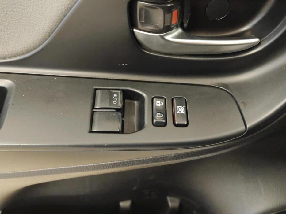 TOYOTA Yaris 2019