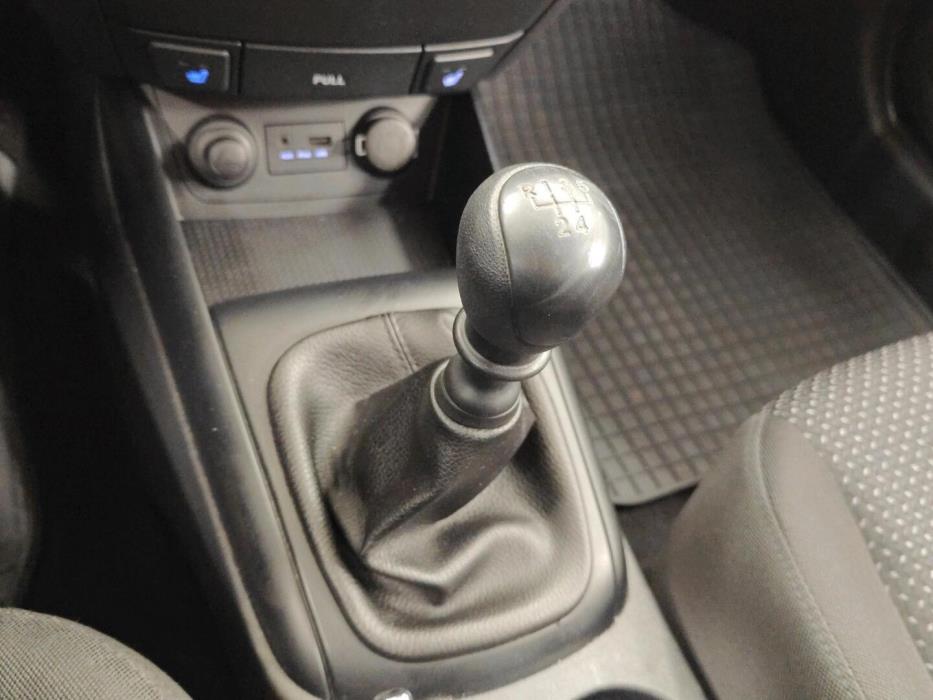 HYUNDAI i30 2010