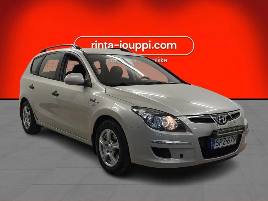 HYUNDAI i30 2010