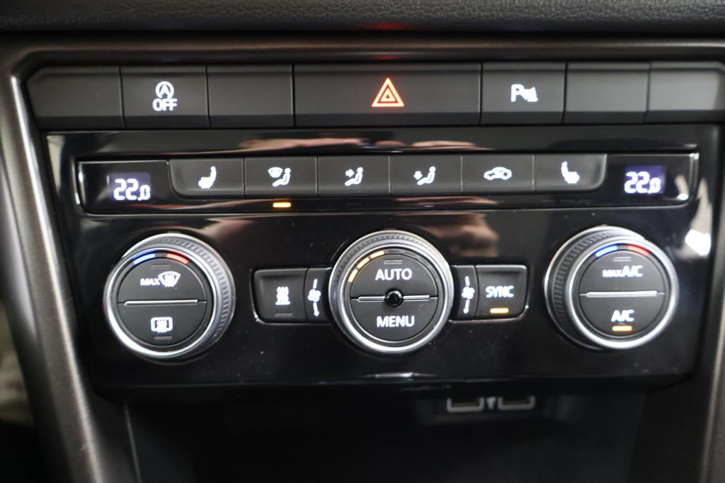 VOLKSWAGEN T-Roc 2019