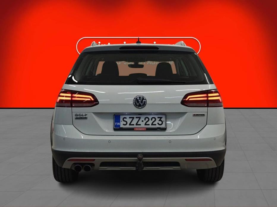 VOLKSWAGEN Golf 2020
