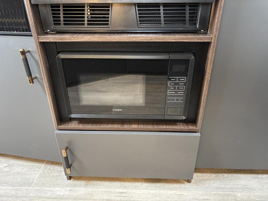 POLAR 590 2026