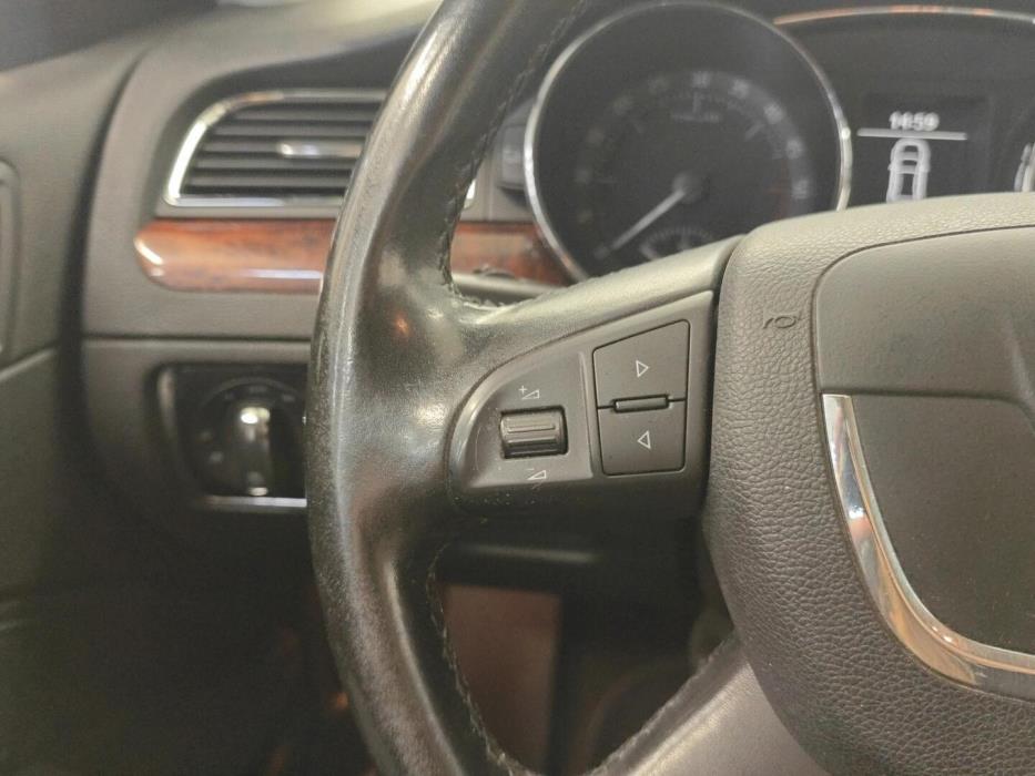 SKODA Superb 2010