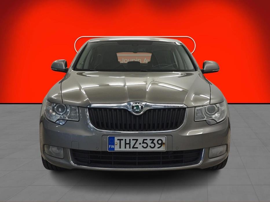 SKODA Superb 2010