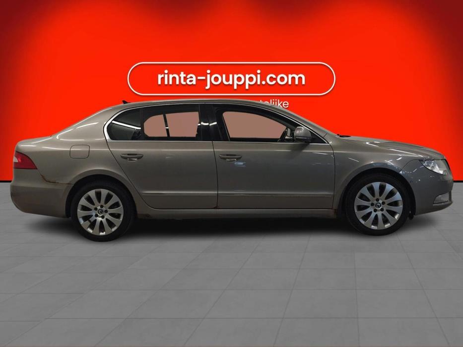 SKODA Superb 2010