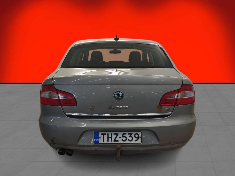SKODA Superb 2010