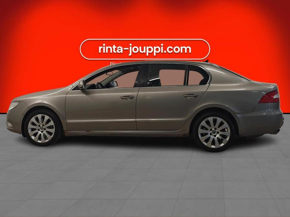 SKODA Superb 2010