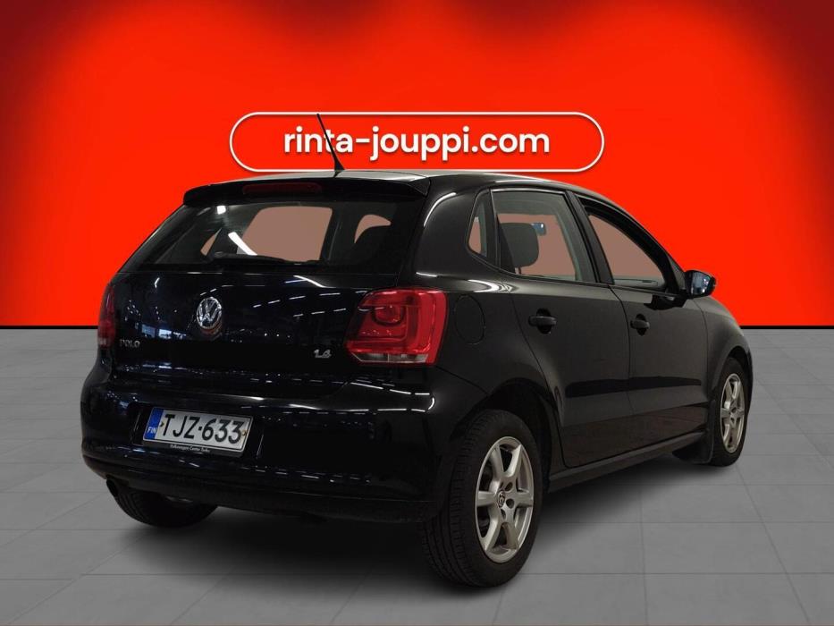VOLKSWAGEN Polo 2010