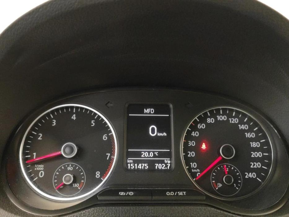 VOLKSWAGEN Polo 2014